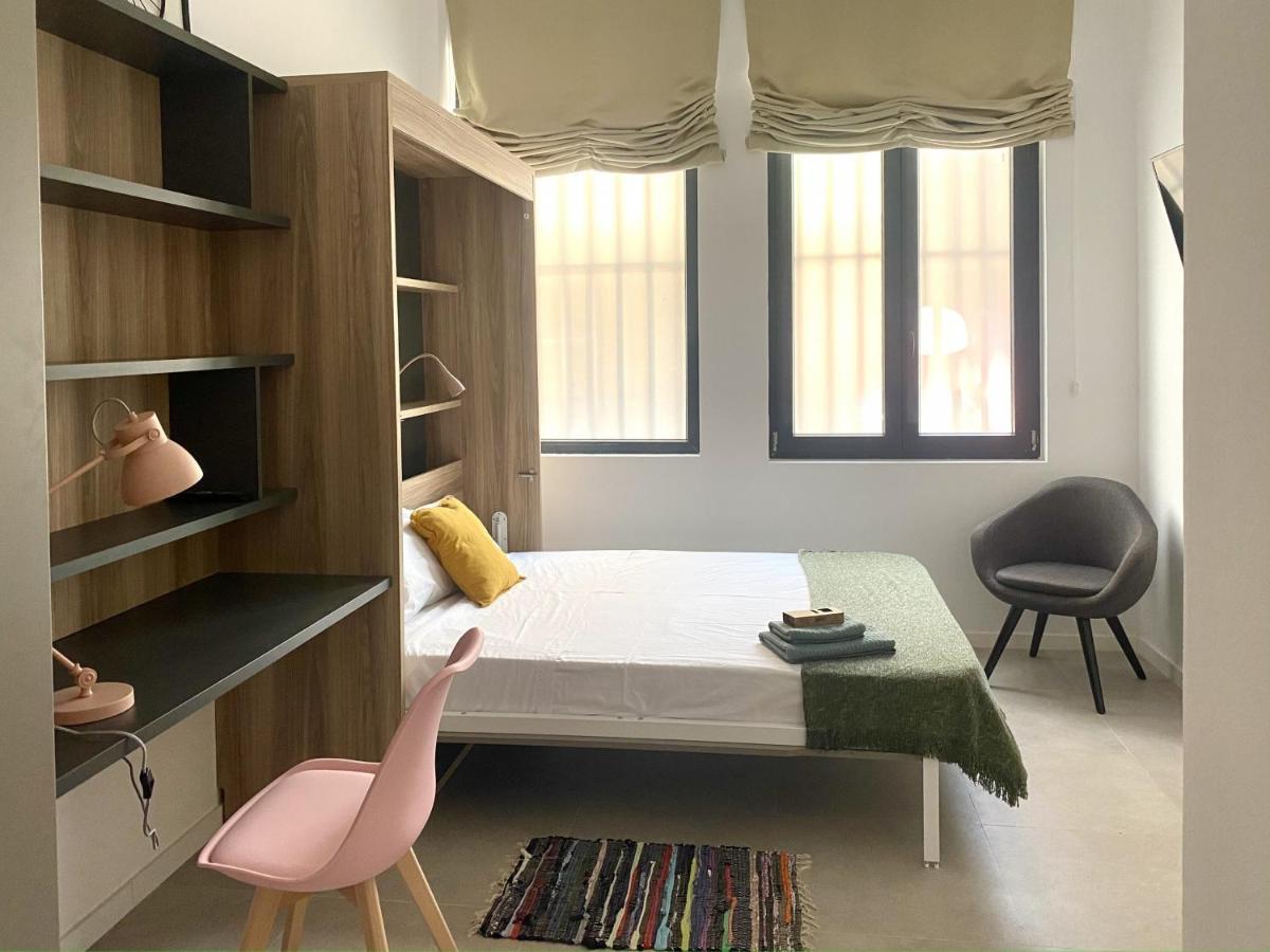 En Playa Malvarrosa Con Bano Privado -no Ac- Valence